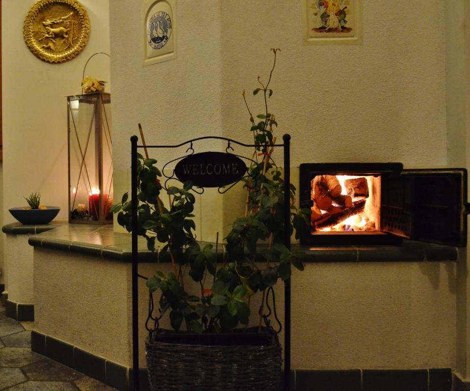 Hotel Locanda Le Tre Oche Molina di Ledro Bagian luar foto