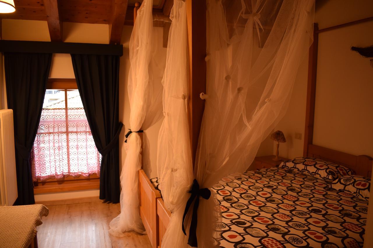 Hotel Locanda Le Tre Oche Molina di Ledro Bagian luar foto